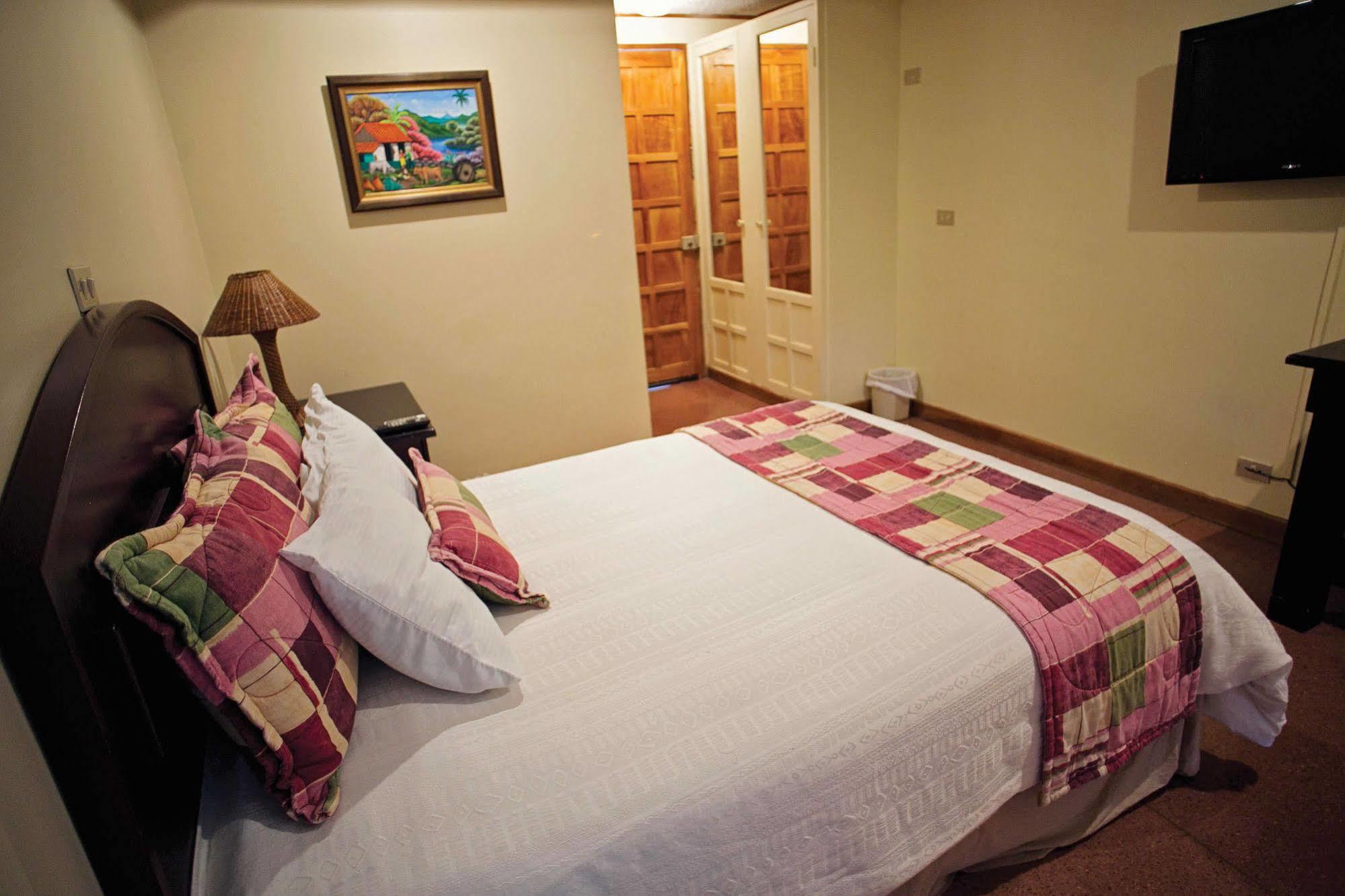 Hotel Cana Brava Inn Cañas Zewnętrze zdjęcie