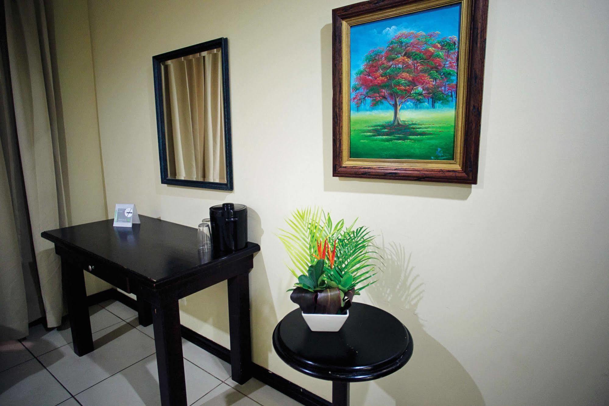 Hotel Cana Brava Inn Cañas Zewnętrze zdjęcie
